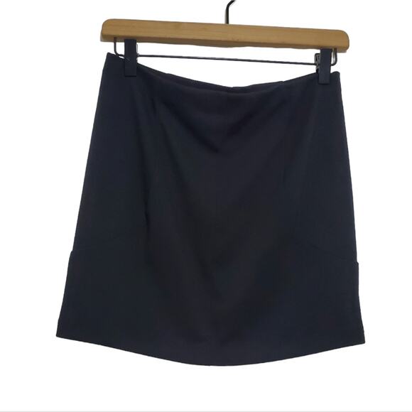 Victoria's Secret | Supermodel Essentials Soft Stretch Mini Skirt - Picture 2 of 6